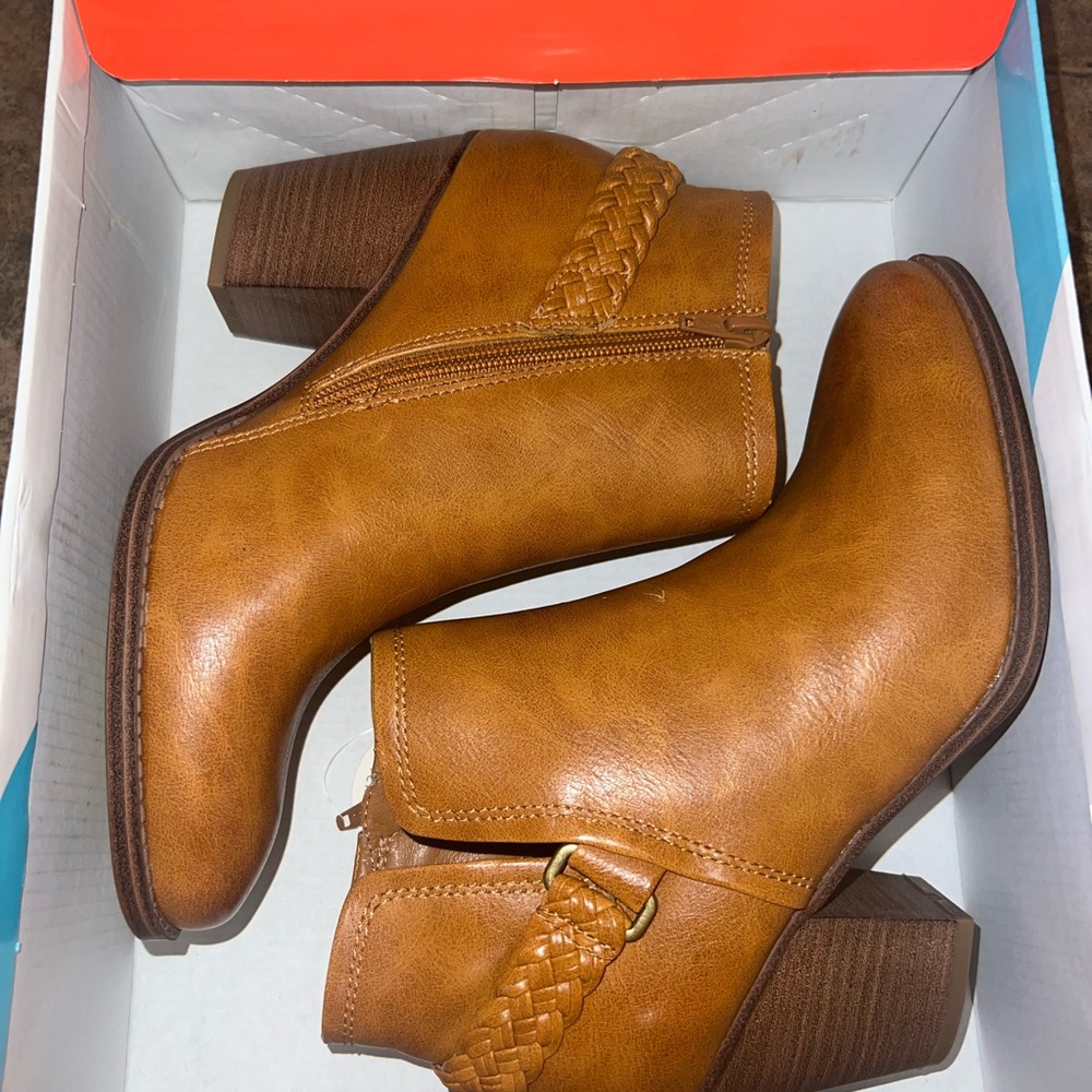 Women's Cognac Ankle Boots size 7.5